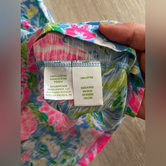 Lilly Pulitzer Women’s Etta V-Neck Cotton Top Short Sleeves - Size XS - Picture 2 of 5